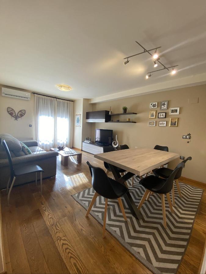 Apartament Neret I Sort Buitenkant foto