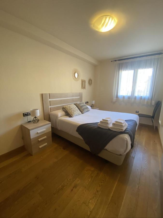 Apartament Neret I Appartement Sort Buitenkant foto