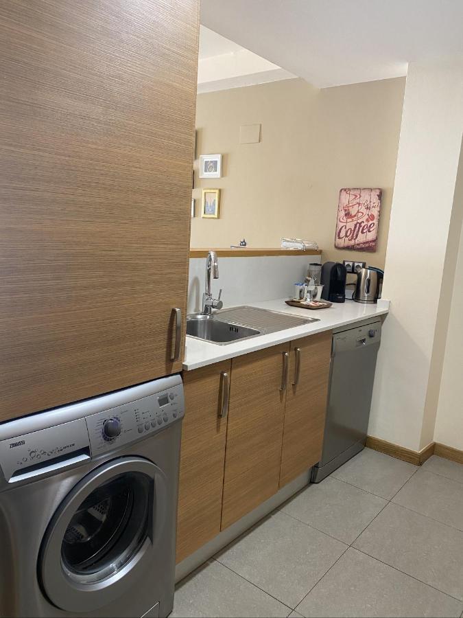 Apartament Neret I Appartement Sort Buitenkant foto