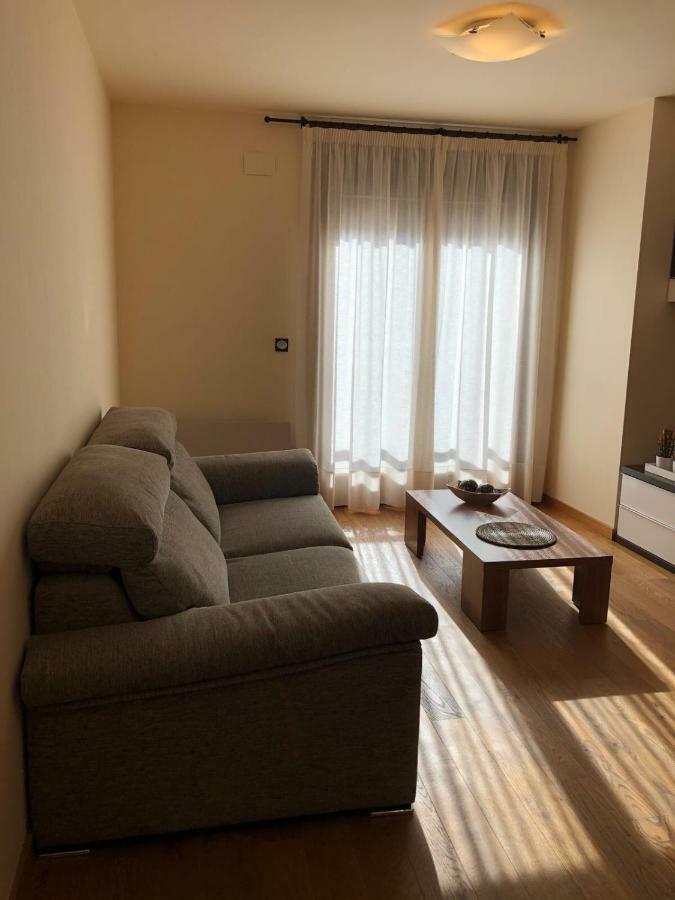 Apartament Neret I Appartement Sort Buitenkant foto